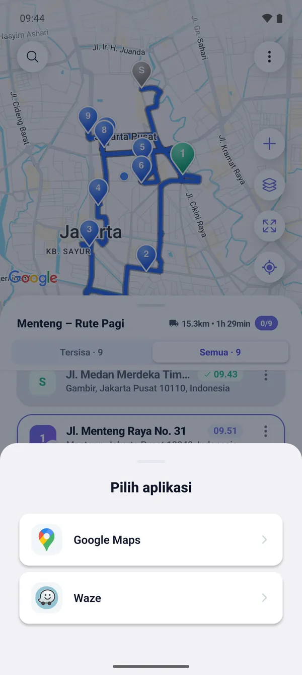 Cara berkendara di rute (Google Maps & Waze)